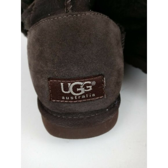 UGG Australia  Bailey Chocolate Brown Boots 3 Side Buttons Womens Size 7 - Picture 8 of 10